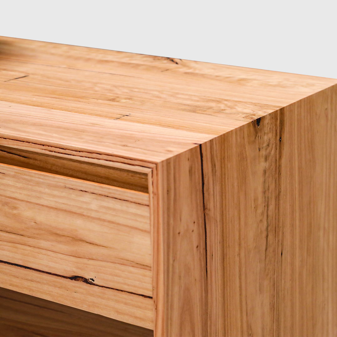 Esko Vanity