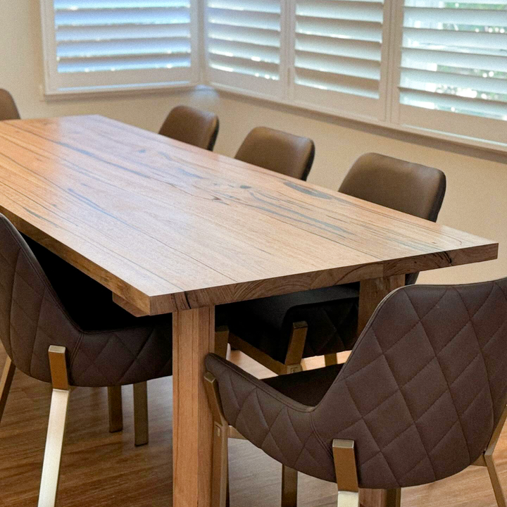 Luna Dining Table